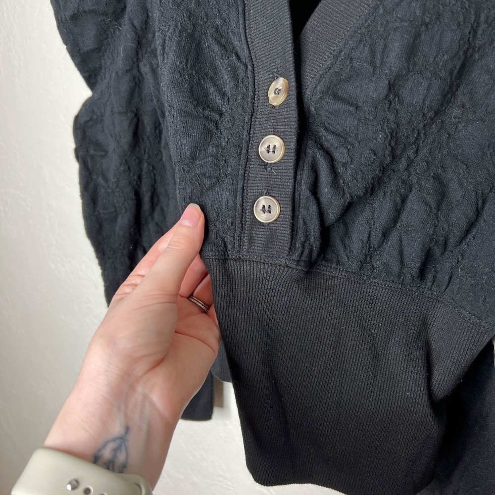 NWT Free People | Black Gemma Henley Blouse Ruched Shoulder Sleeve XS - Picture 11 of 15